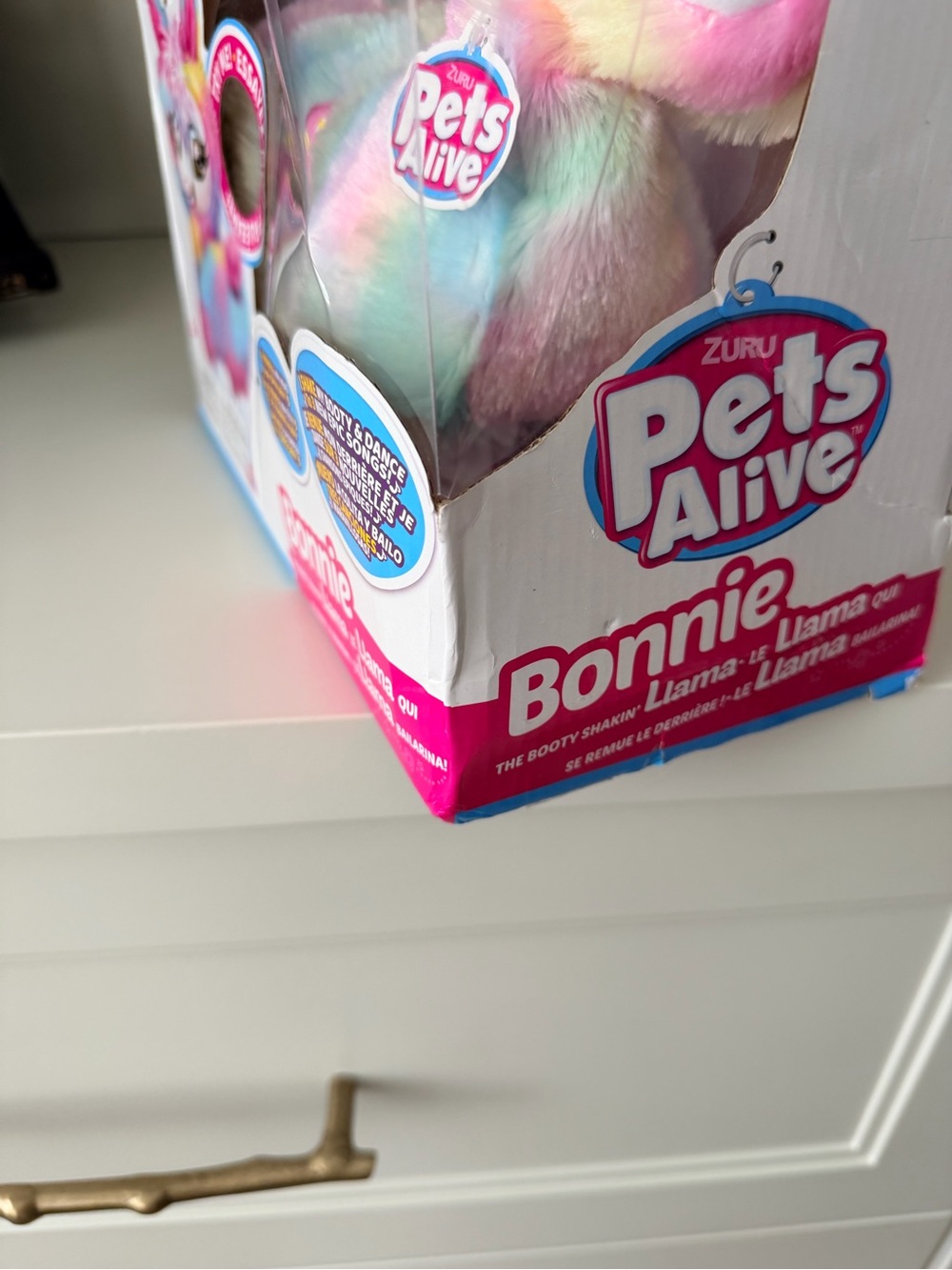 ZURU PETS ALIVE Rainbow Boppi The Booty Shakin Llama Battery-Power Dancing Toy - Picture 6 of 10